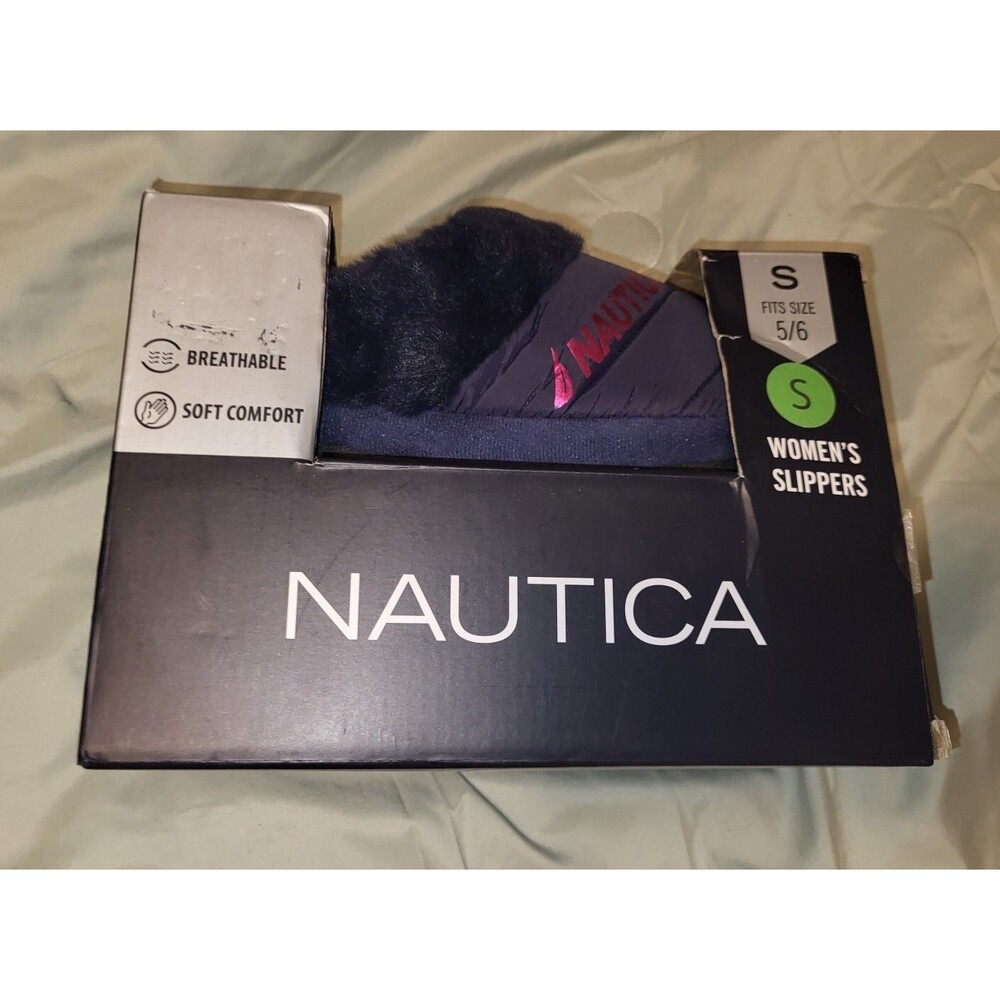 Nautica Women’s Faux Fur Soft Comfort Slippers Size 5/6 Navy Blue
